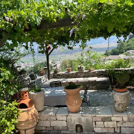 Konaku Pensionat Gjirokastër