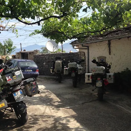 Guest house Konaku