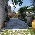 Konaku בית הארחה 3*